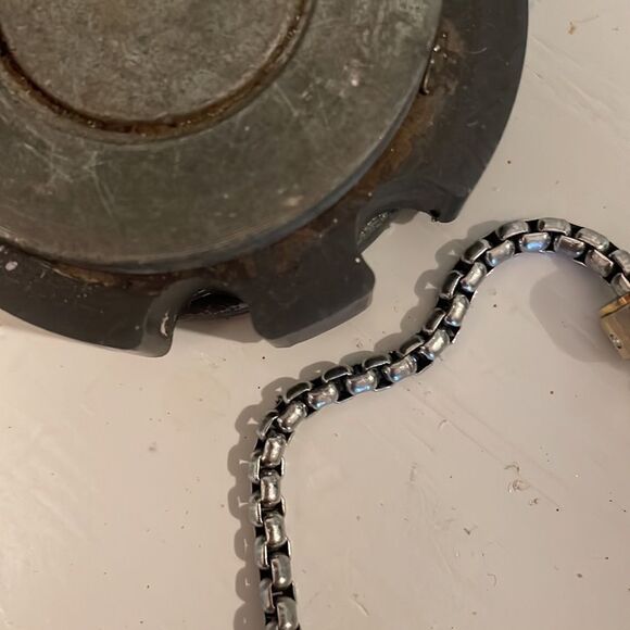 Stainless steel double box chain bracelet w/3- tricolor rings w/crystal accents - Picture 11 of 13